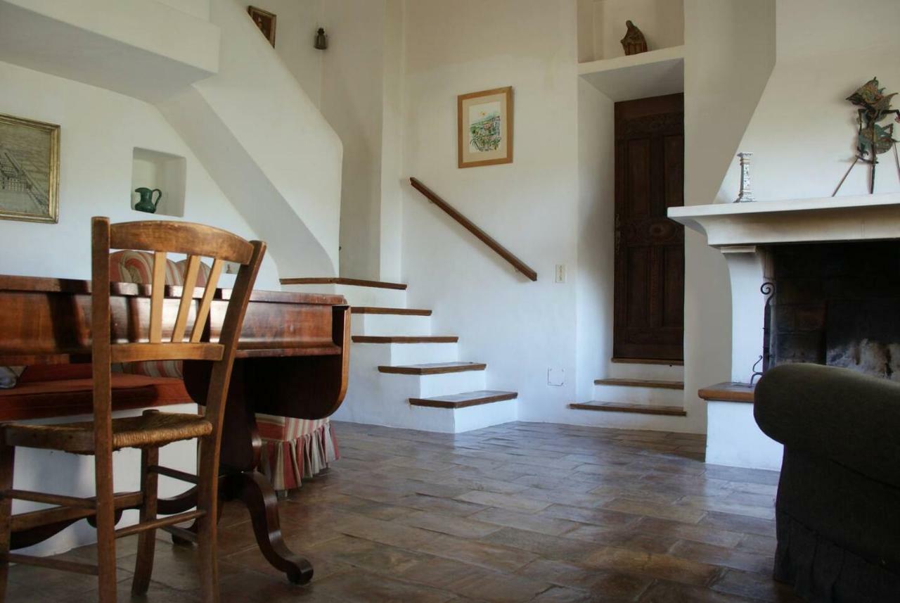 Le Rayol Villa เซญองส์ ภายนอก รูปภาพ